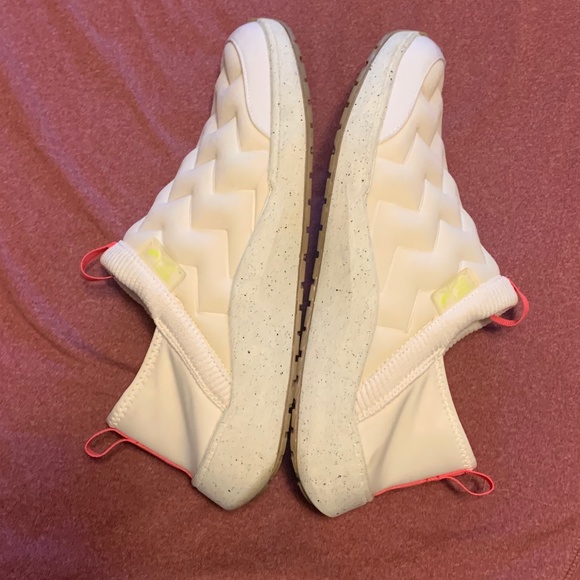 Dr. Scholl’s Home and Out white sneakers - Picture 4 of 6